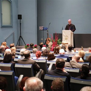 Održan predbožićni susret nadbiskupa Kutleše s djelatnicima crkvenih ustanova i članovima katoličkih udruga i pokreta